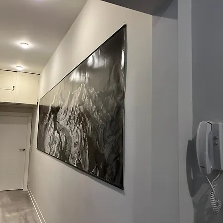 Place With 2 Bedrooms In Апартамент